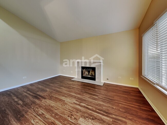 Building Photo - 2611 Sierra Ave