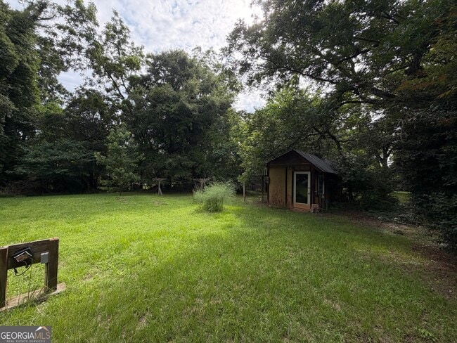 Building Photo - 1054 College Station Rd