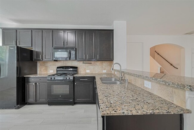 Building Photo - 23611 Plantation Pines Ln