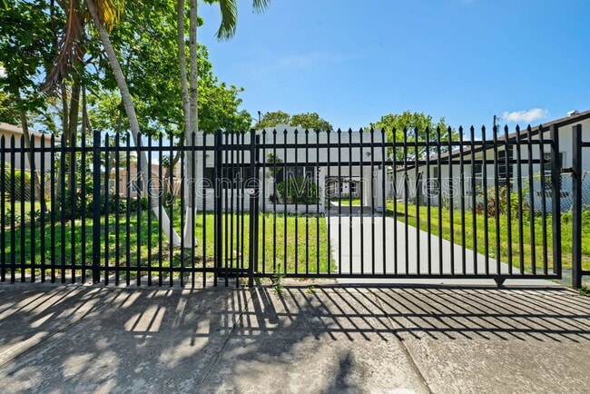 Building Photo - 7772 NW 9th Ave