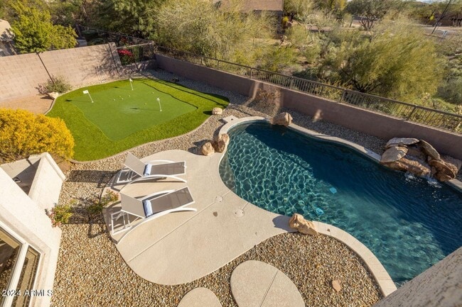 Building Photo - 3055 N Red Mountain