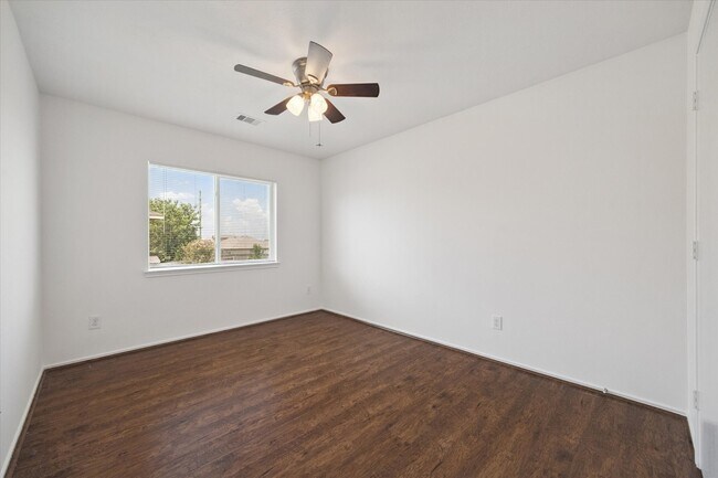 Building Photo - 6738 Haven Forest Ln