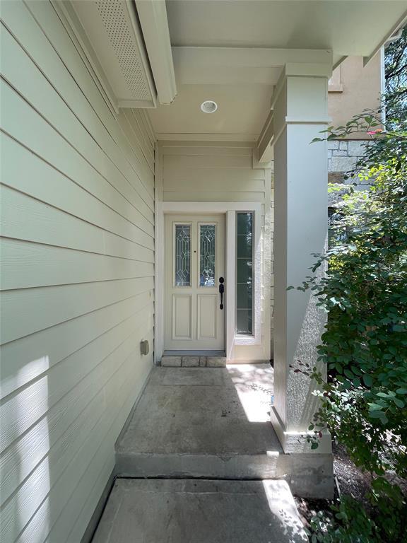 Building Photo - 1806 Crown Dr