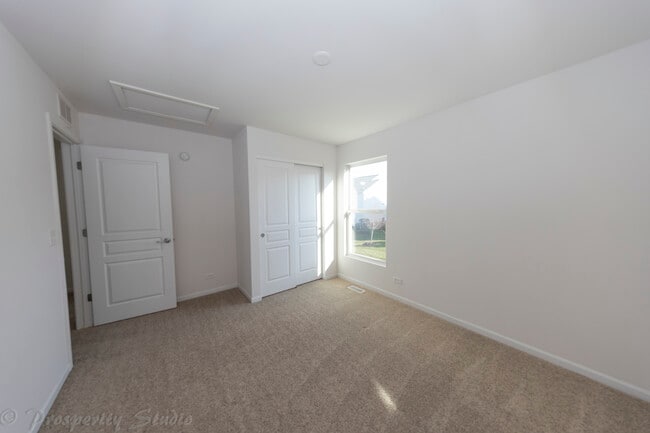 Building Photo - 636 Hawley Dr