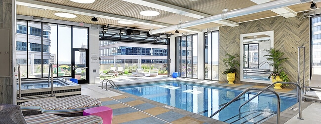 Building Photo - Soo Line