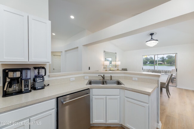 Building Photo - 4540 Bellaluna Dr