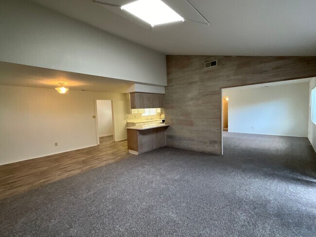 Building Photo - SPACIOUS 3 BED HOME IN ROCKLIN!!