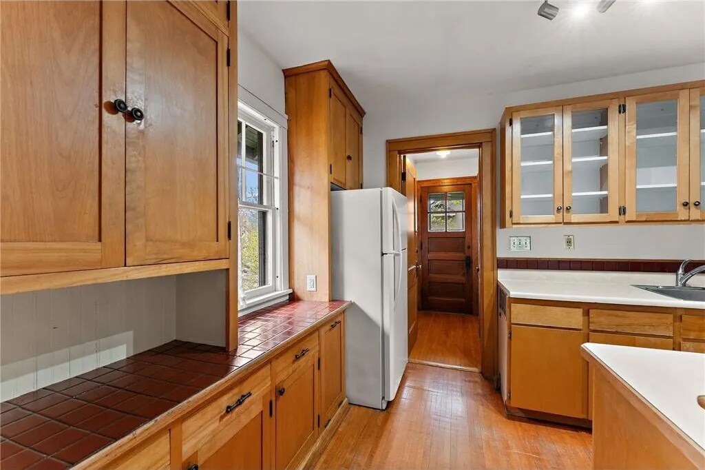 Building Photo - 2017 Laurel Avenue