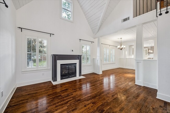 Building Photo - 6036 Feagan St