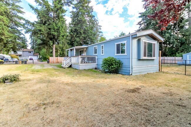 Building Photo - Updated 2 bedroom manufactured home on lar...