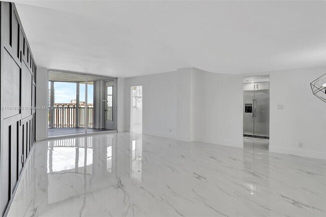 Building Photo - 100 Golden Isles Dr