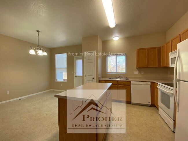 Building Photo - 10527 Country Park Point