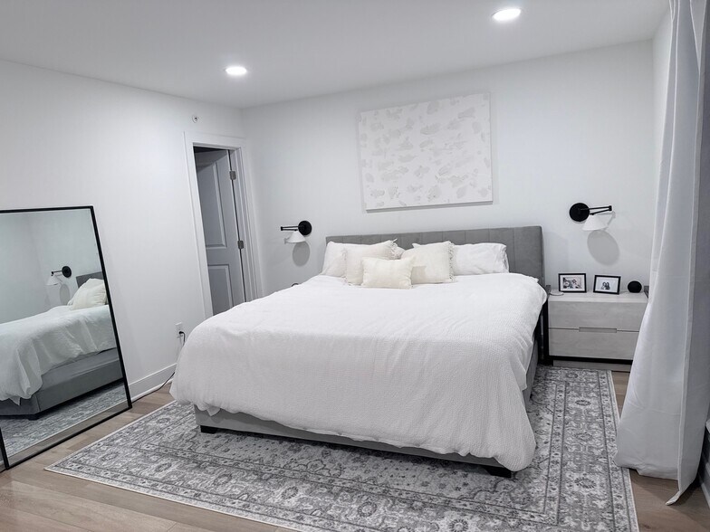 Building Photo - 245 Limehouse Rd