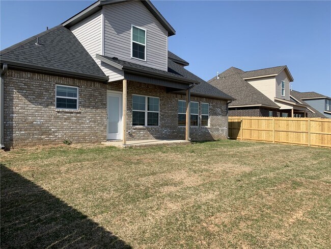 Building Photo - 5913 SW Gentle Winds Rd