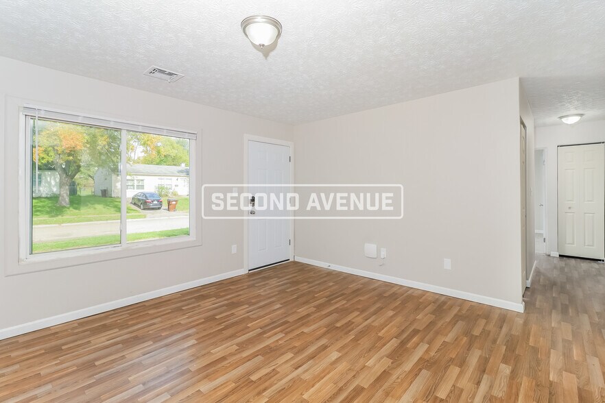 Building Photo - 3123 Elkhorn Dr