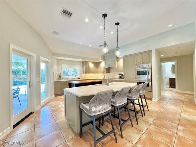 Building Photo - 4083 Belair Ln