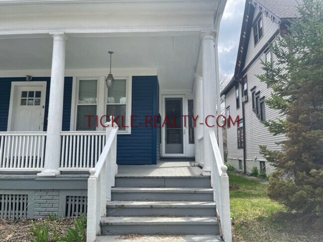 Building Photo - 14 Rowley St