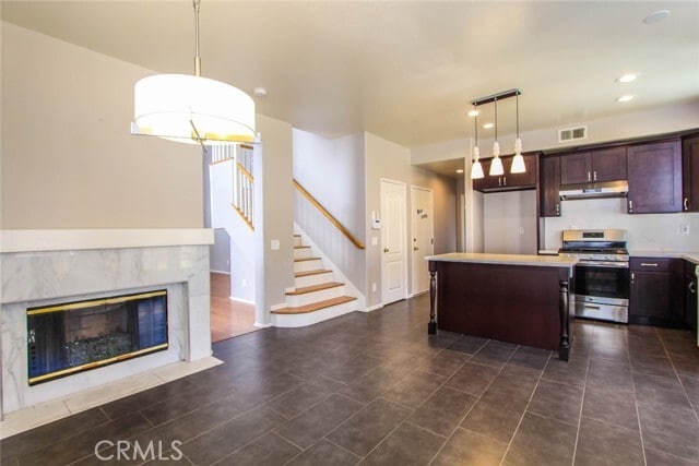 Building Photo - 655 Roscoe St