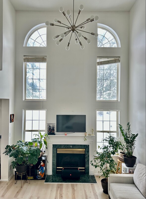 Building Photo - 403 Harvest Ln