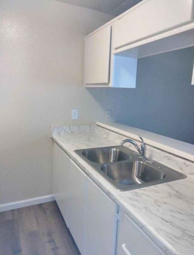 Building Photo - Arrow Apartments