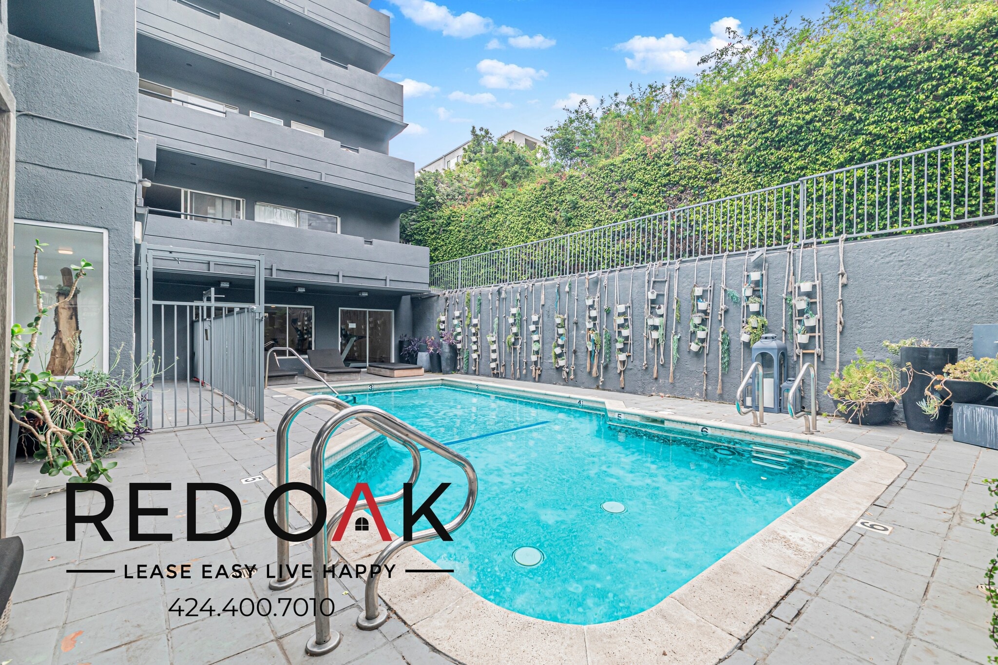 Building Photo - 939 Palm Ave