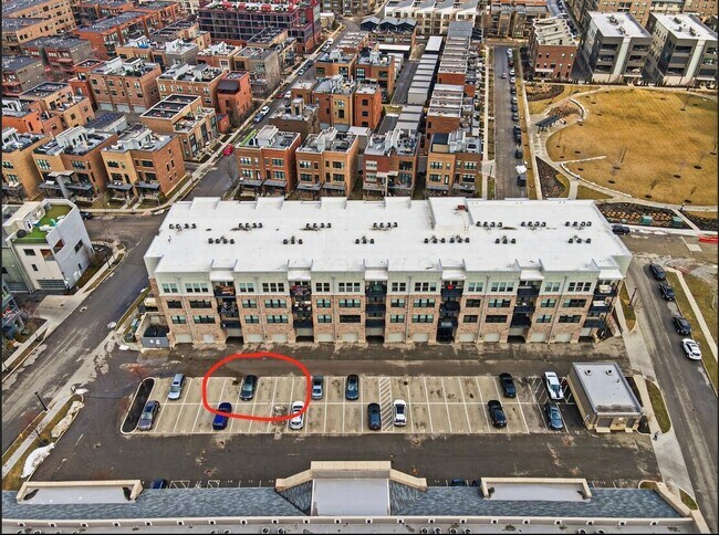 Building Photo - 751 N 6th St