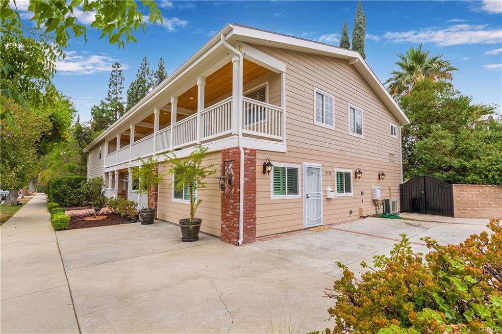 Building Photo - 9771 Paso Robles Ave