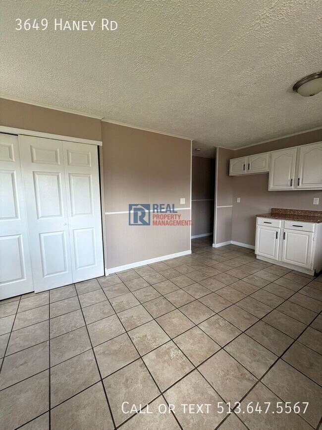 Building Photo - 3649 Haney Rd