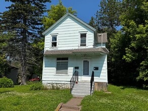 Building Photo - 2409 W 9th St