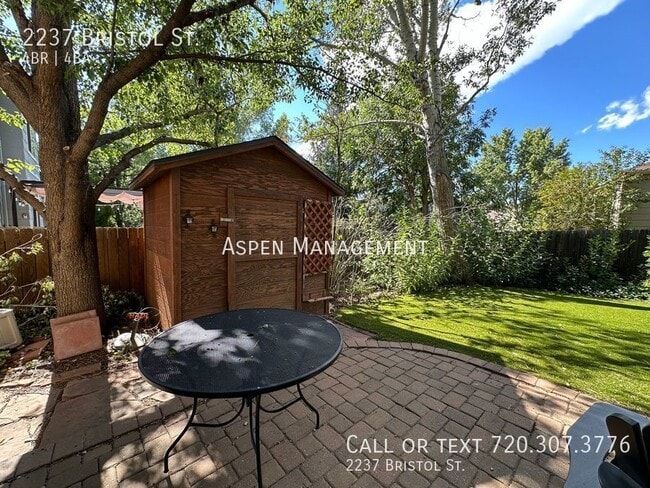 Building Photo - 2237 Bristol St