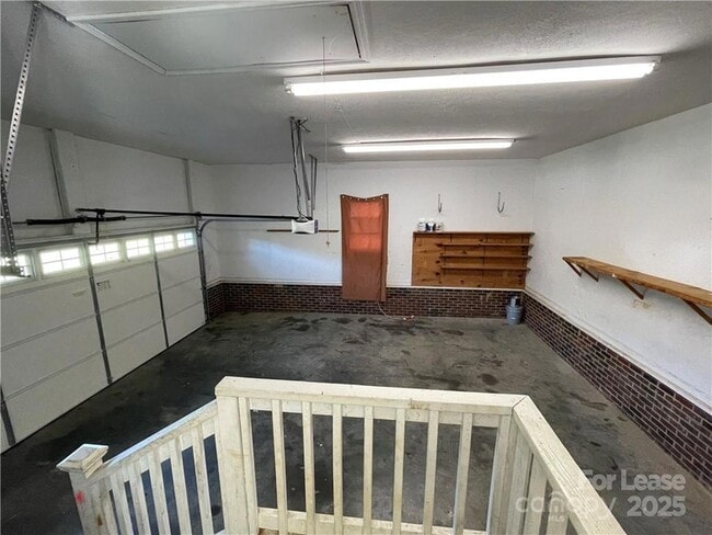 Building Photo - 2474 Oak Valley Ln