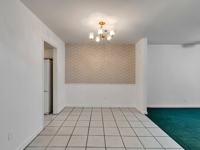 Building Photo - 15443 W Willowwind Cir