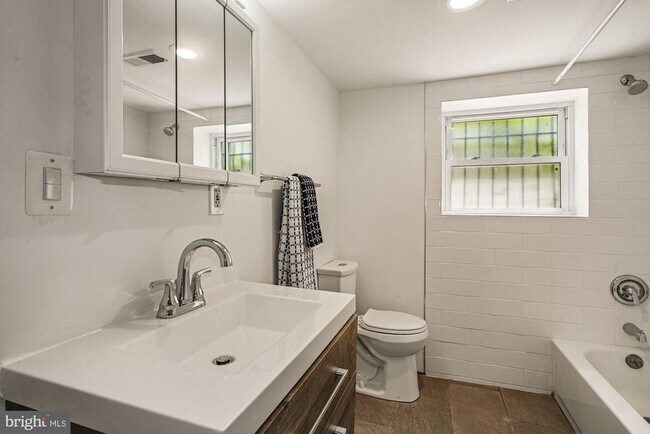 Building Photo - 3001 13th St NW