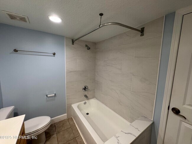 Building Photo - 3434 Blanding Blvd