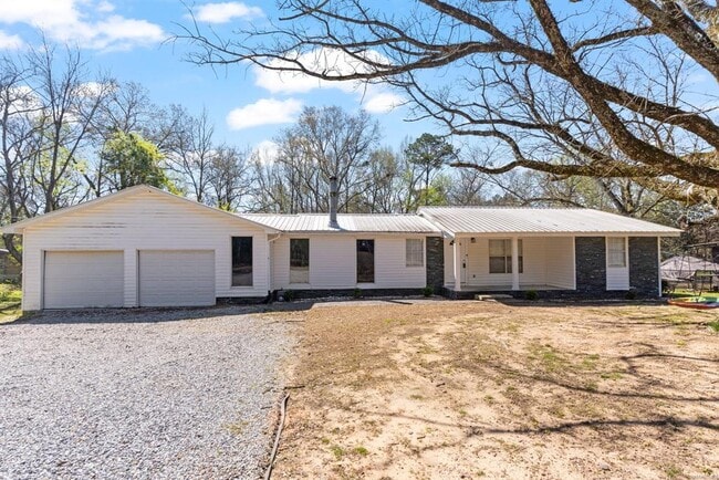 Building Photo - 1216 Old Rdg Rd E