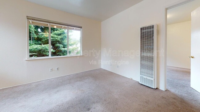 Building Photo - 857 Pacific St