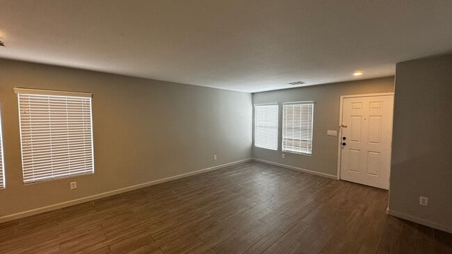 Building Photo - SW Single Story ONLY $1998