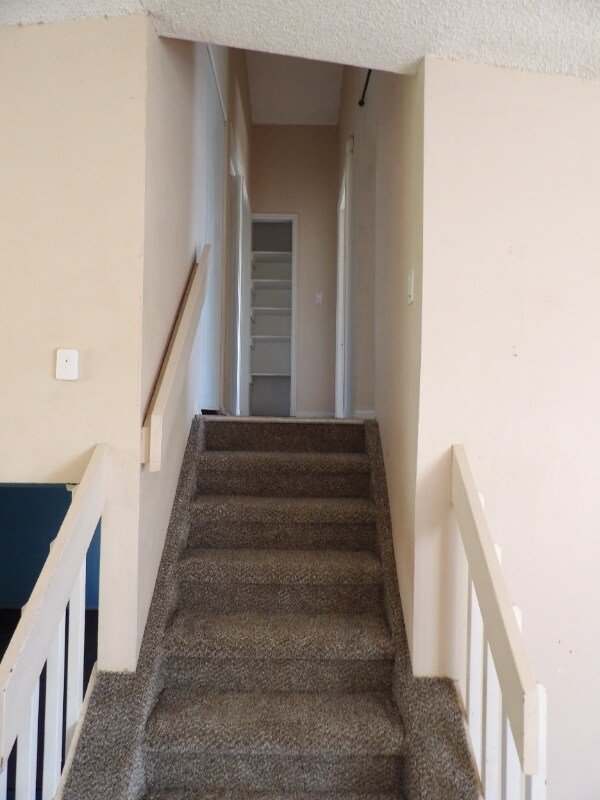 Building Photo - 3483 Foxridge Dr