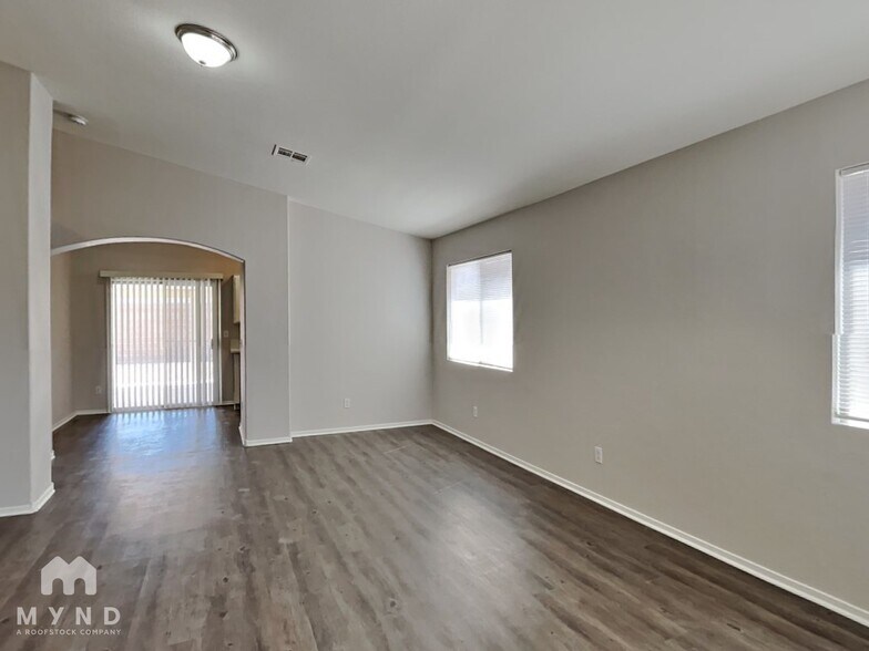 Building Photo - 2858 Mt Hope Dr