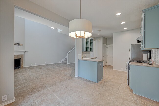 Building Photo - 13600 Breton Ridge St