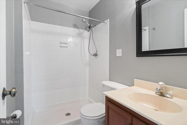 Building Photo - 441 Old Town Ct