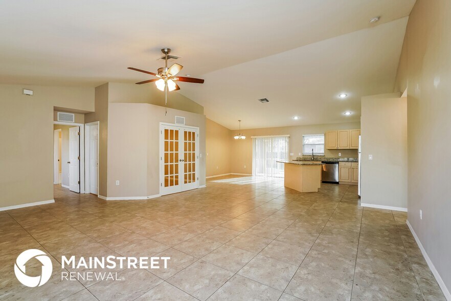 Building Photo - 1901 NE 6th Ave