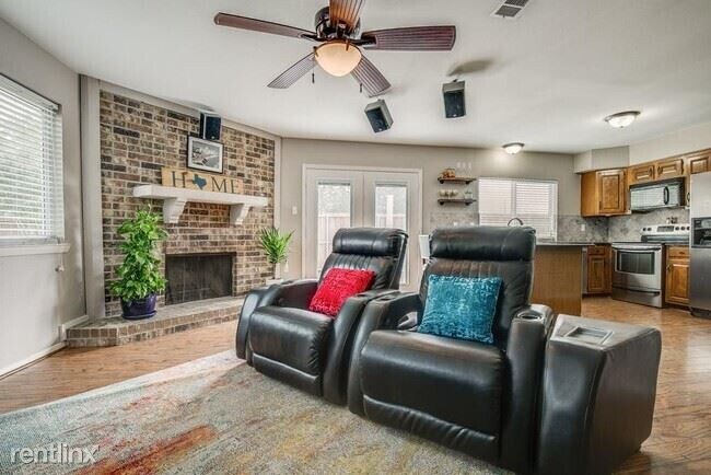 Building Photo - 3 br, 2 bath House - 9006 Bryson Dr