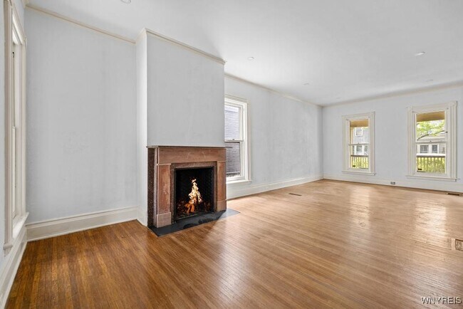 Building Photo - 890 W Ferry St