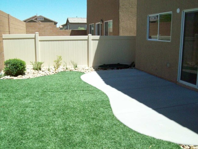 Building Photo - Lovely 3-Bedroom Home in a cul-de-sac