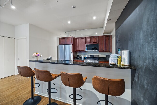 Building Photo - 310 S Michigan Ave