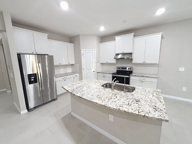 Building Photo - 12657 Promenade Estates Blvd