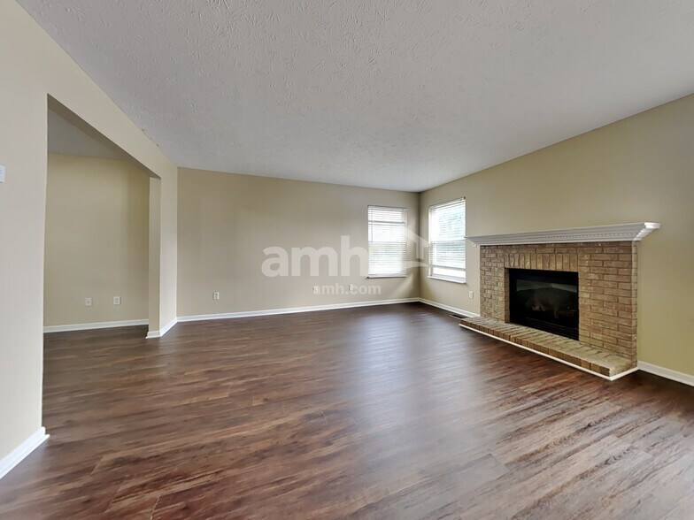Building Photo - 778 Thornton Dr