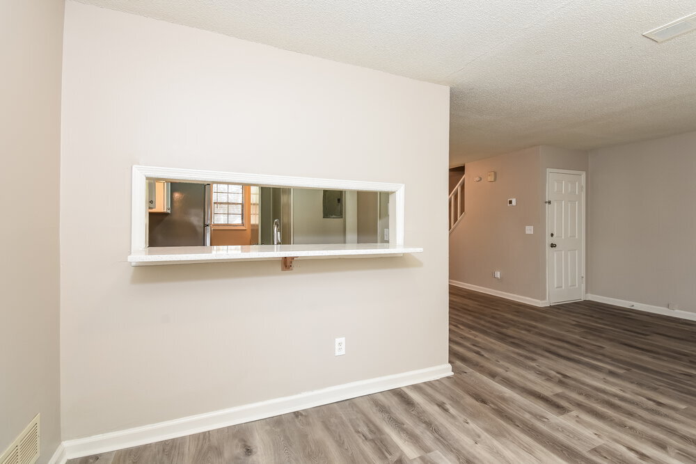 Building Photo - 5026 Hawthorne Ct