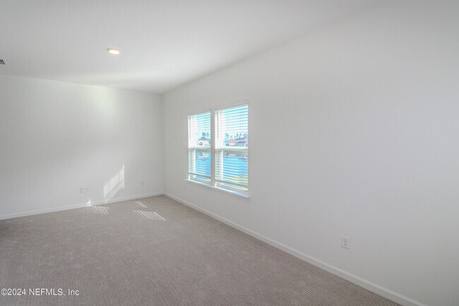 Building Photo - 483 Stargaze Ln